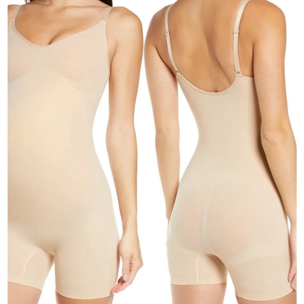 Skims Sculpting Seamless Mid-Thigh Bodysuit
